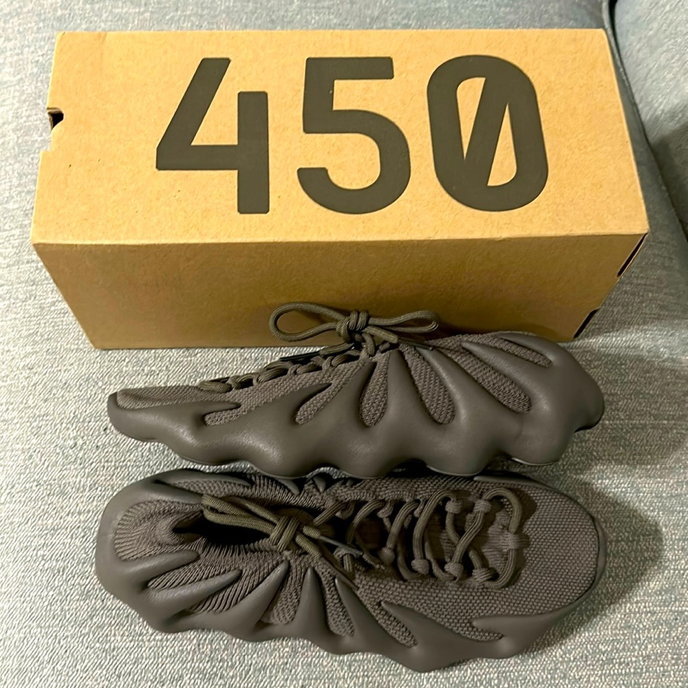 Yeezy 450 Cloud Black Sneakers
